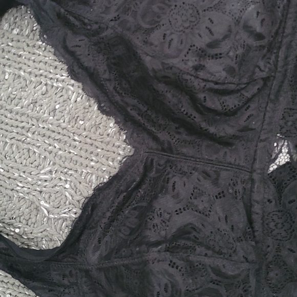2 Lace Bralette 1X - Picture 3 of 10